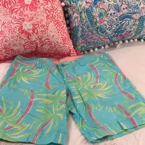 Lilly Pulitzer size 8 Bermuda shorts
